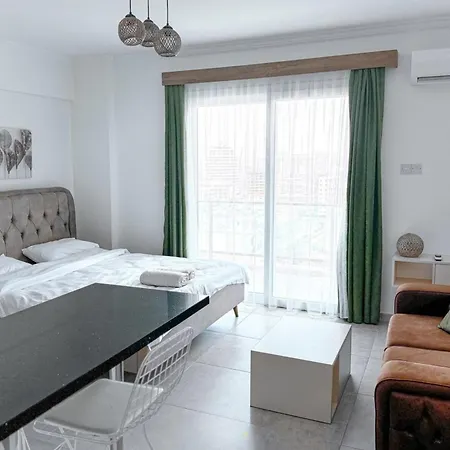 Lux Long Appartement *