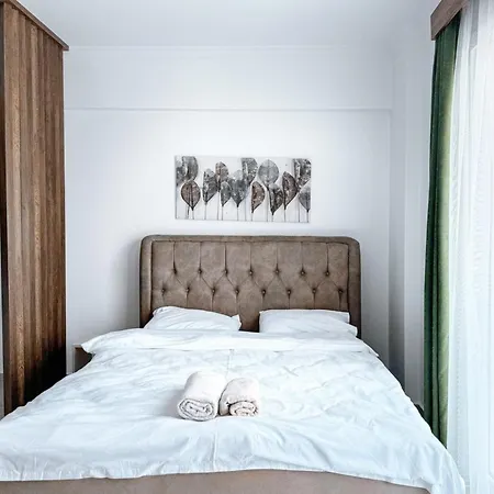 Lux Long Apartment *